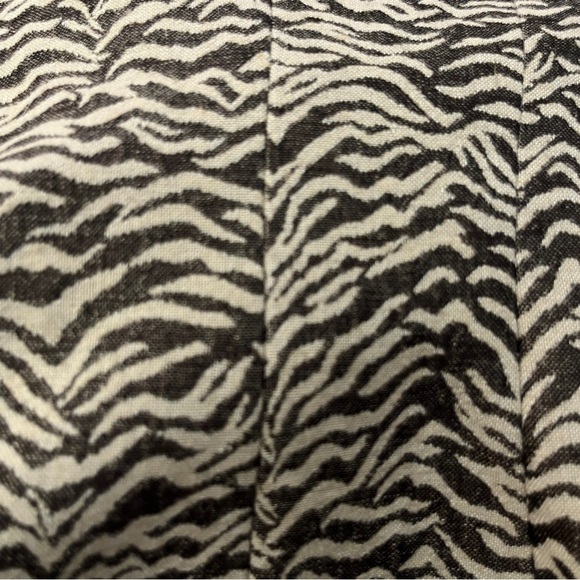 Dana Buchman Zebra Print Cropped Blazer Sz 10 - Picture 9 of 13